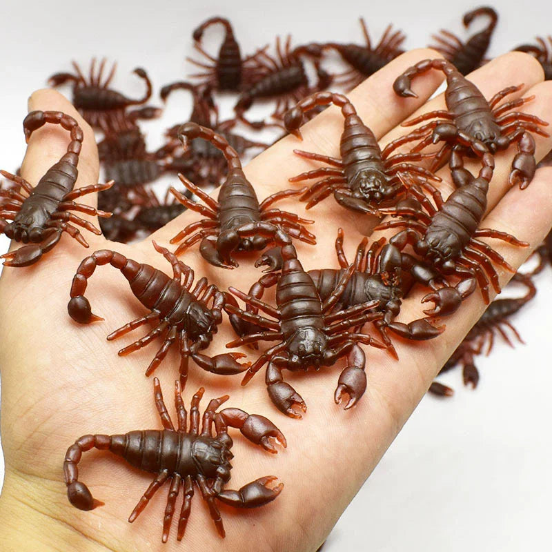 12/48pcs Halloween Simulation Bug Cockroach Spider Centipede Scorpion Plastics Prank Bug Funny Halloween DIY Decoration TMZ