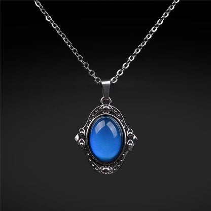 Mood Color Change Necklace | Retro Palace Elliptic Pendant with Stainless Steel Chain