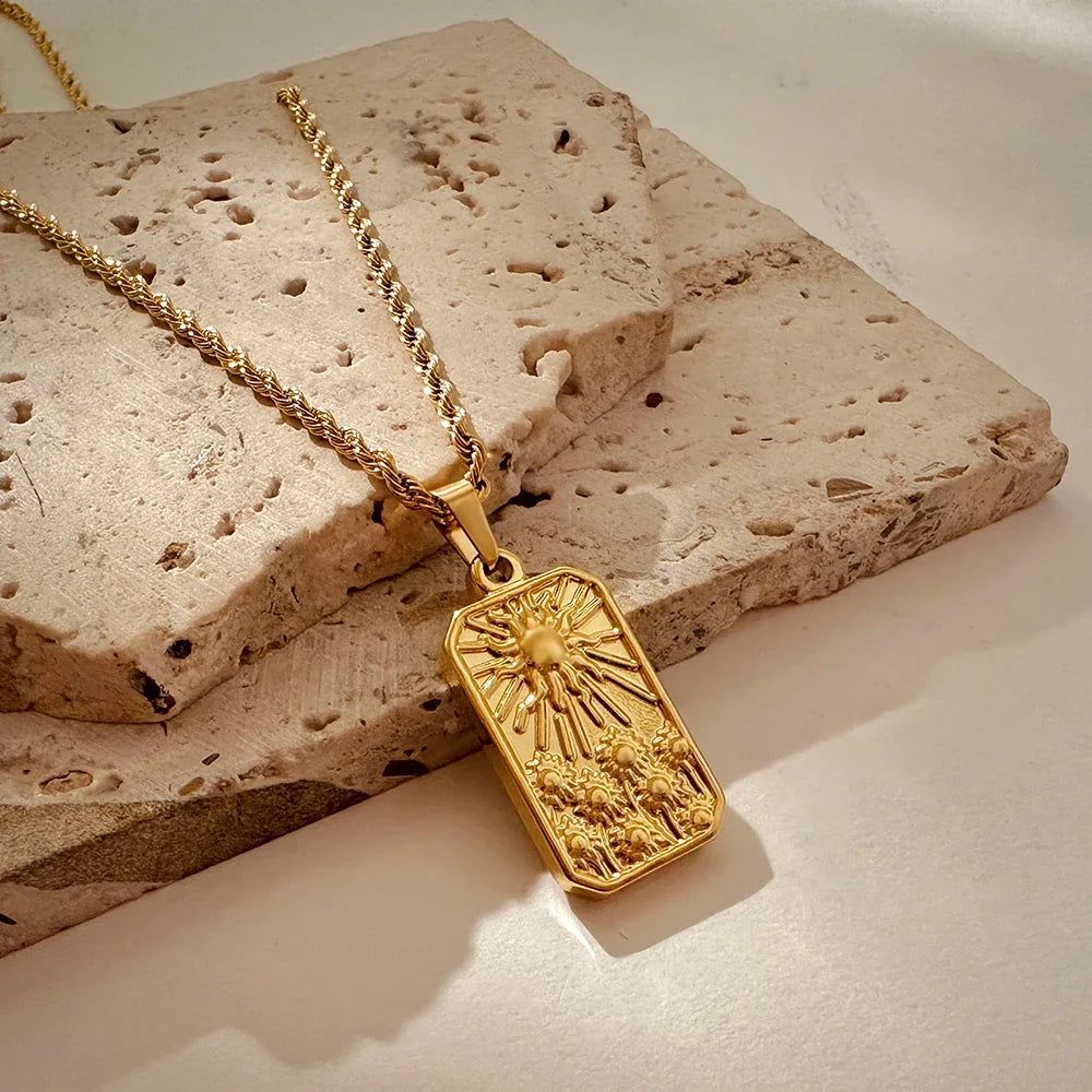 Vintage Gold Pendant Necklace | Hammered Moon Star Stainless Steel Jewelry