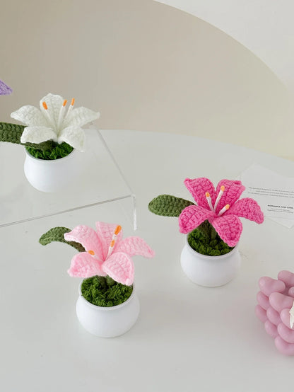 Flowers Hand-Knitted Lily Potted Delicate Crochet Woven Flowers Pot Mother's Day Gift