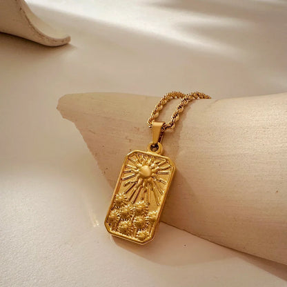 Vintage Gold Pendant Necklace | Hammered Moon Star Stainless Steel Jewelry