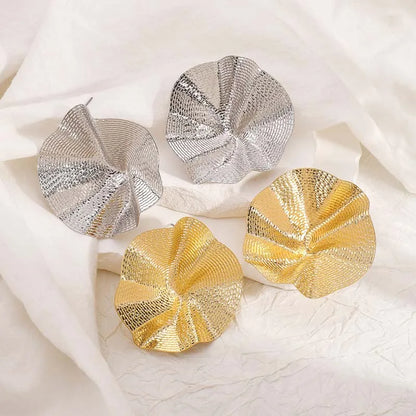 Vintage Circle Stud Earrings | Gold Geometric Statement Jewelry