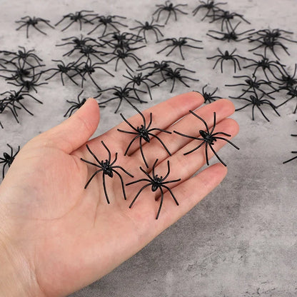 50-100Pcs Halloween Luminous Spiders Scary Trick Spider Indoor & Outdoor Haunted House Decorative Props Halloween Party Supplies