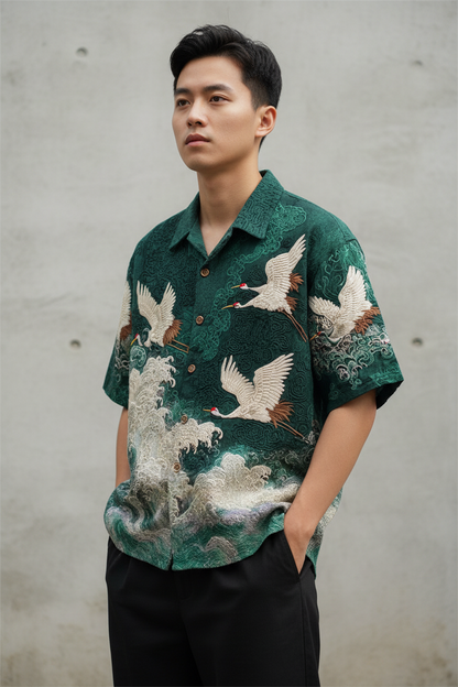 Embossed Flying Crane and Wave Printing Casual Short Sleeved Shirt